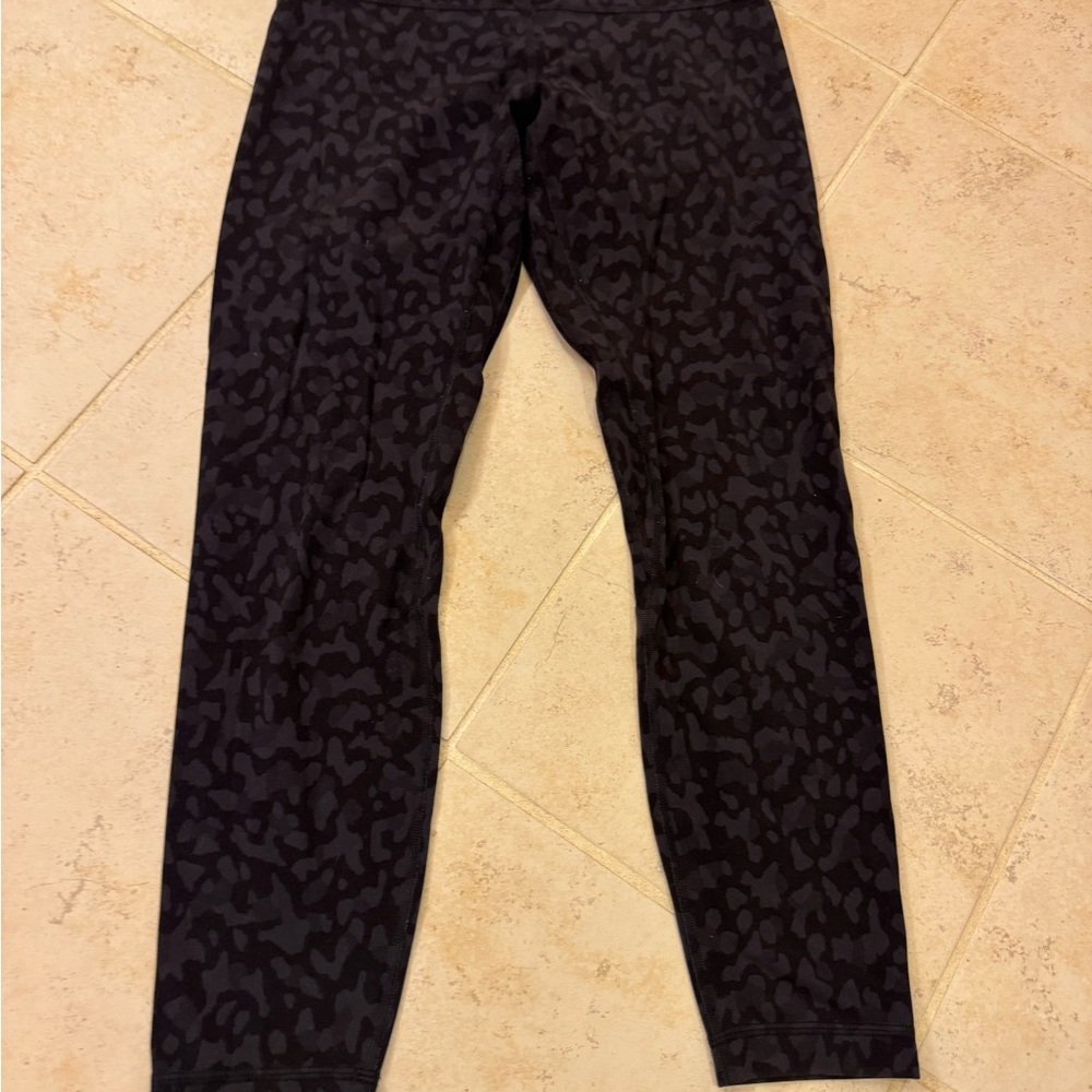 Lululemon High Waist Leggings Black Leopard Print Size 8